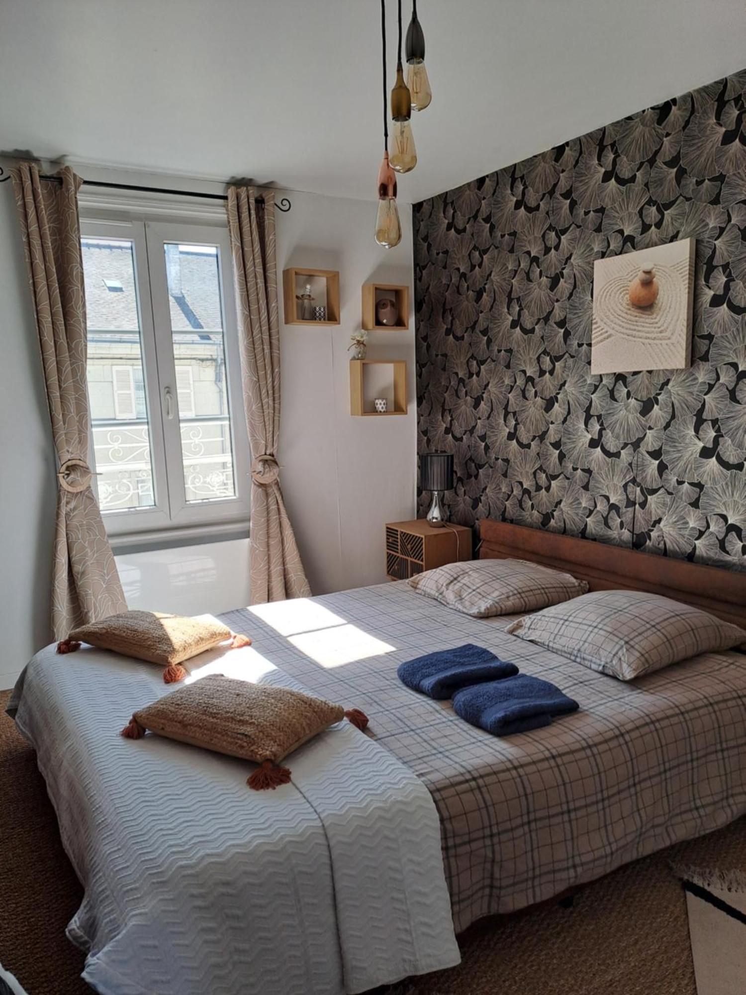 Atypique Saumur 80 M2 Joli Appartement 2 A 7 Pers Familial Renove Entier 3 Chambres Hyper Centre Zewnętrze zdjęcie